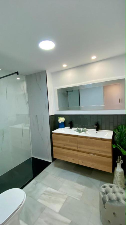 Ikram Front Beach Bermuda Beach Apartman Estepona Kültér fotó