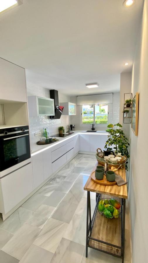 Ikram Front Beach Bermuda Beach Apartman Estepona Kültér fotó