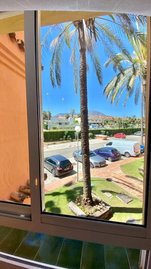 Ikram Front Beach Bermuda Beach Apartman Estepona Kültér fotó