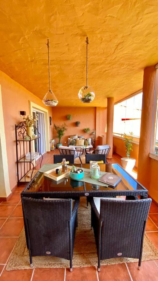 Ikram Front Beach Bermuda Beach Apartman Estepona Kültér fotó